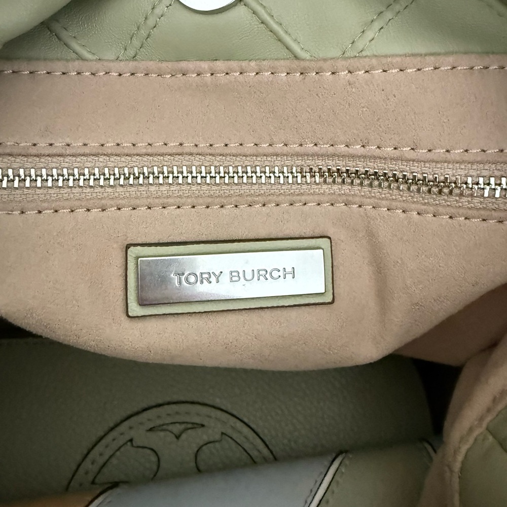 4 Piece Set! Tory Burch Quilted Chain Shoulder Bag - Fleming in Olive Sprig - Picture 16 of 16